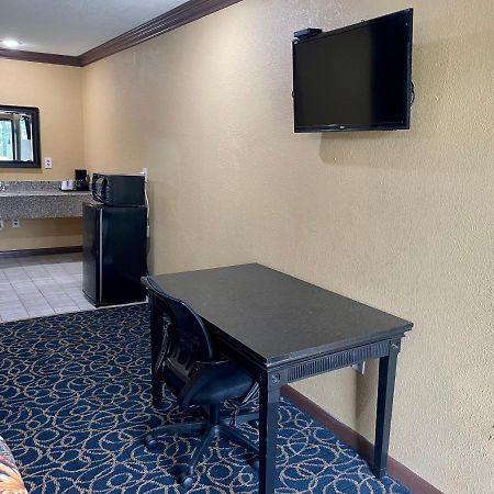 Super 6 Inn Carencro Экстерьер фото