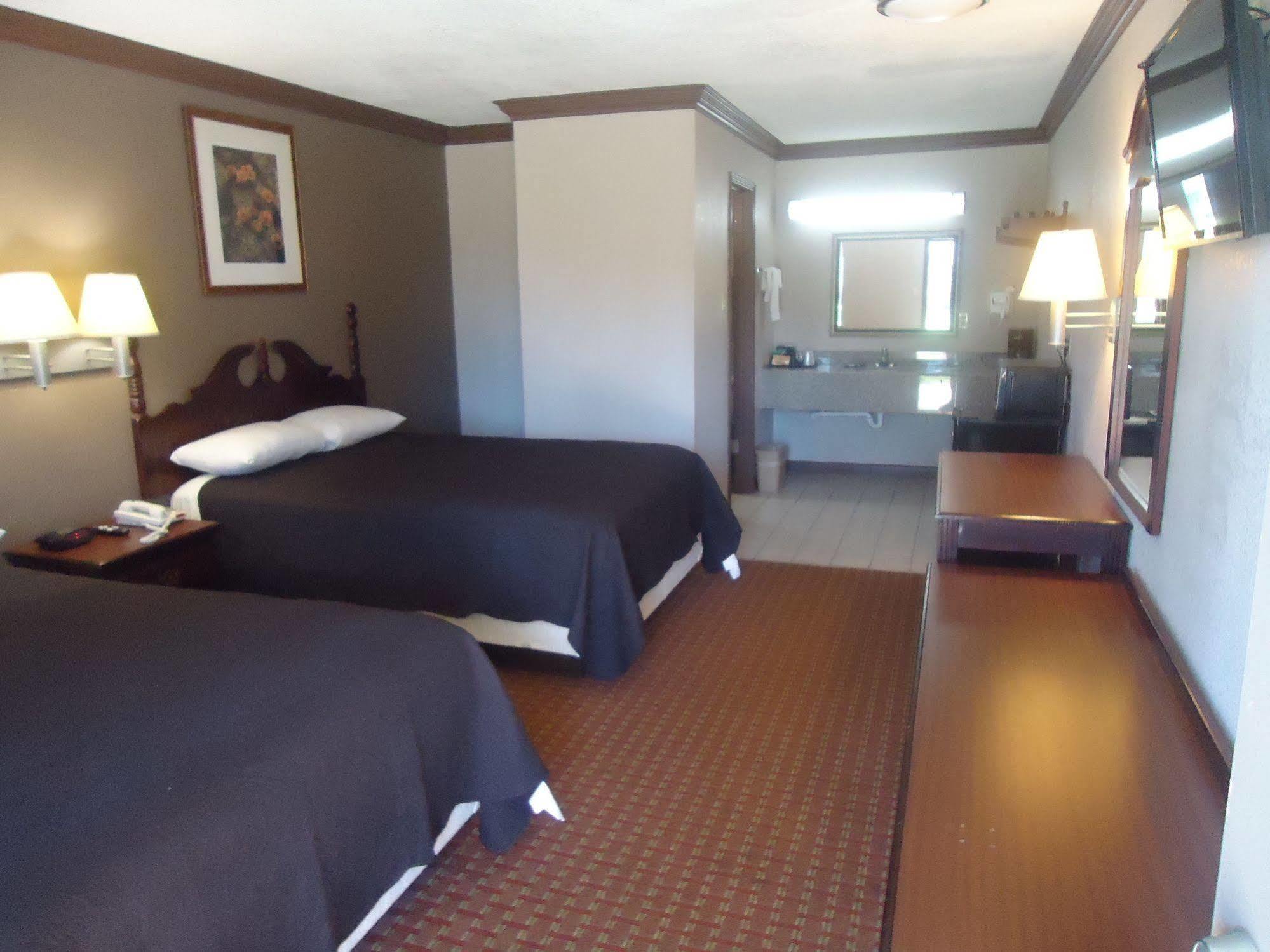 Super 6 Inn Carencro Экстерьер фото
