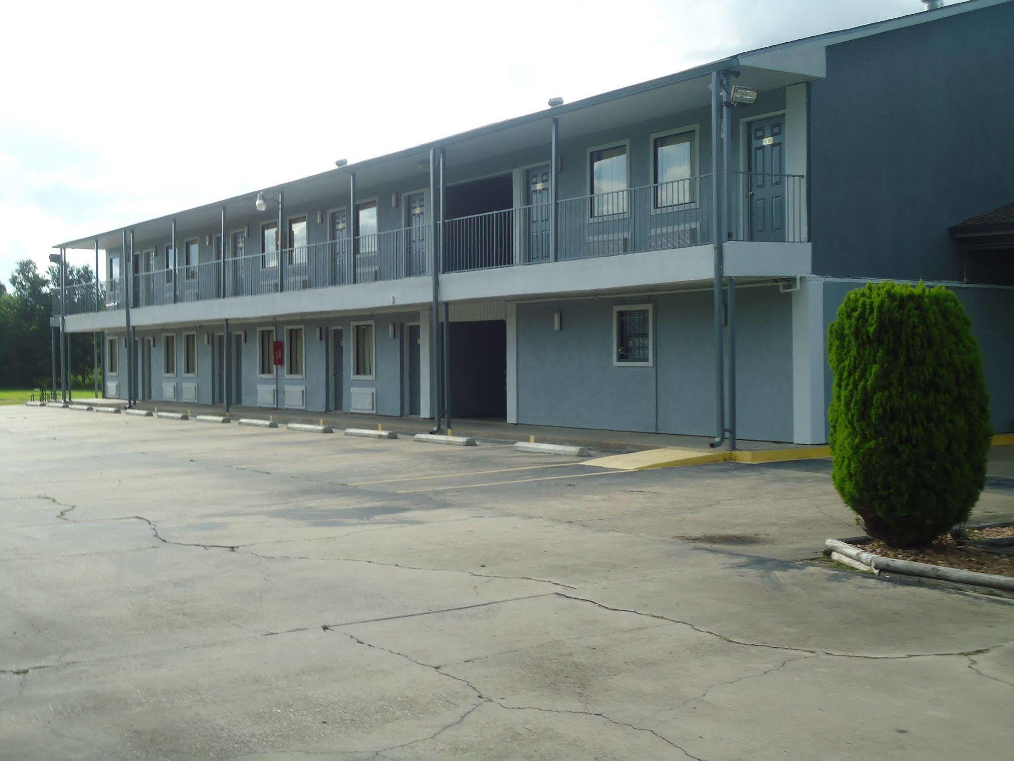 Super 6 Inn Carencro Экстерьер фото